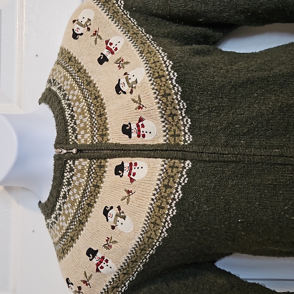 Craft & Barrow, zip-up, snowman sweater.  Size L - Picture 3 of 10